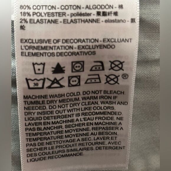 NWTs Levi Straus Mid Rise Jean Shorts Size 6 - Picture 6 of 8